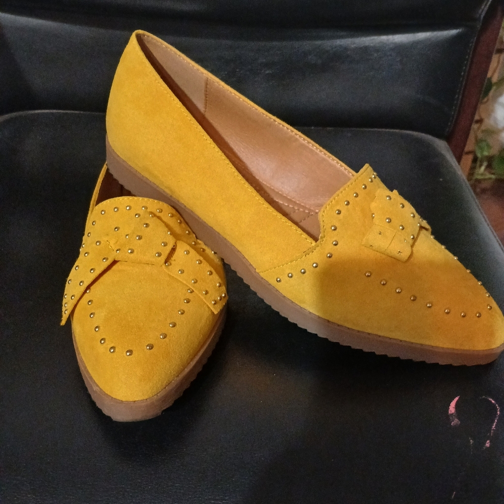 Adrienne Vittadini Yellow/mustard Studded Flats